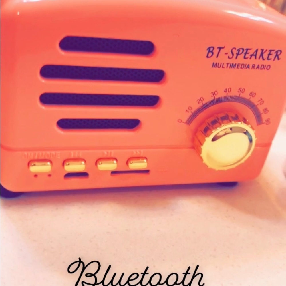 Vintage Pink Bluetooth Wireless Speaker